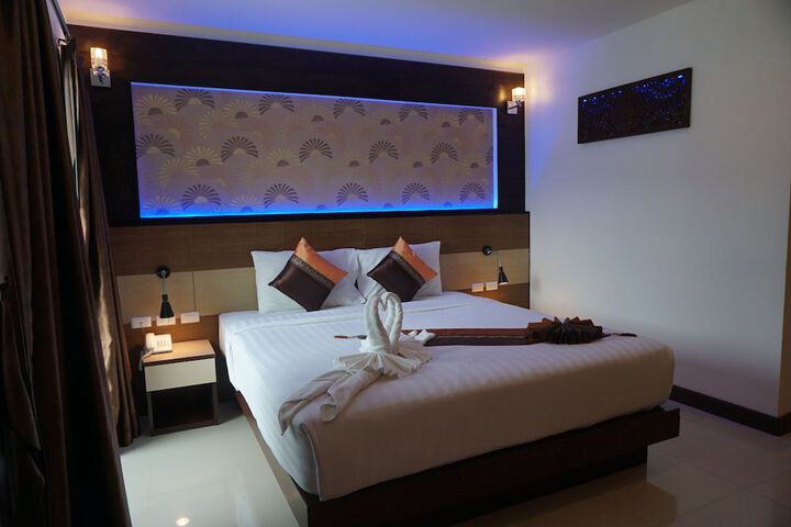 Room 16 of 82