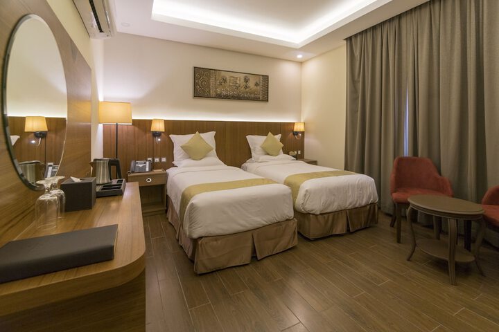 Room 14 of 86