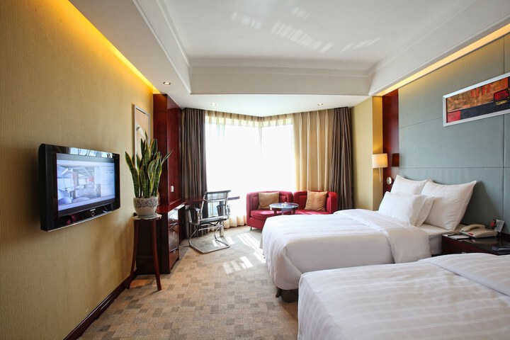 Room 10 of 47