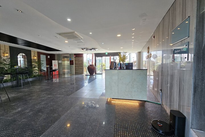 Hotel Interior 23 of 138