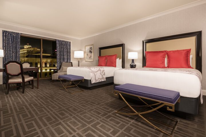 Room 28 of 197