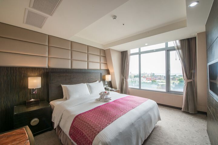 Room 16 of 126