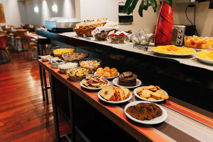 Breakfast/Coffee Service 60 of 67