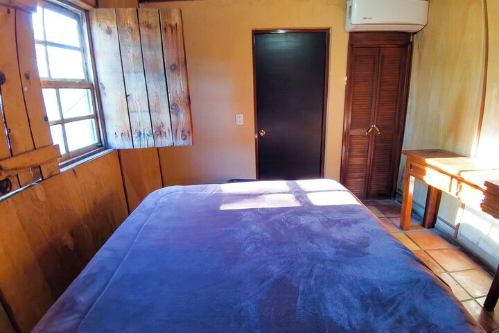Room 45 of 114