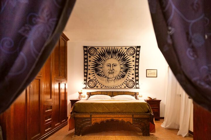 Room 14 of 73