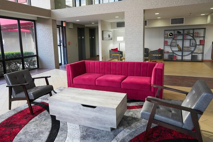 Guest Lobby