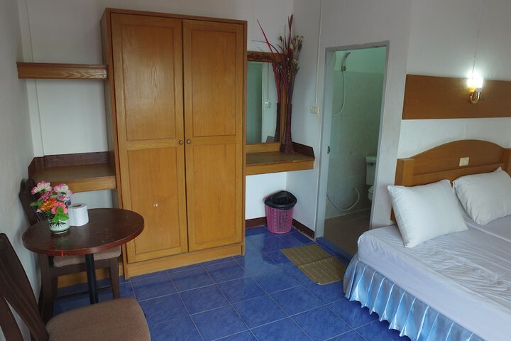 Room 6 of 21