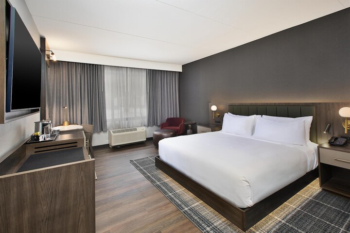 Room 10 of 50