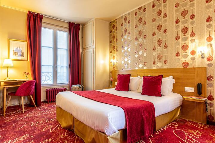 Room 40 of 70
