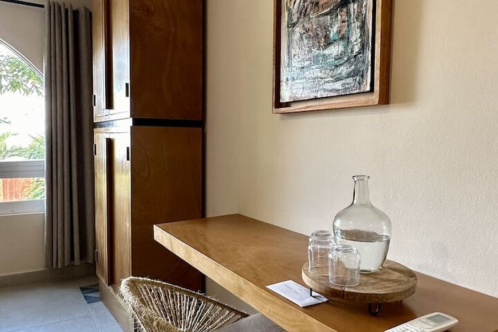 Room 9 of 60