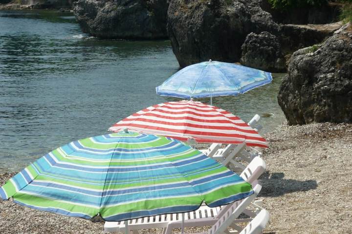 Beach 24 of 28