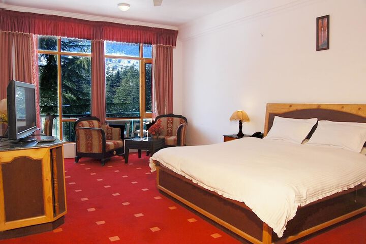 Room 3 of 12