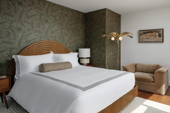 Room 20 of 82