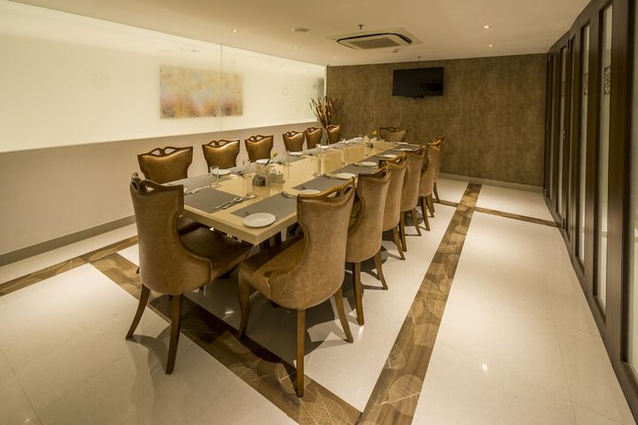 Dining 53 of 104