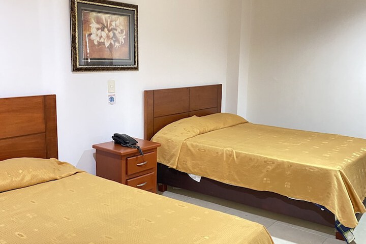 Room 13 of 65