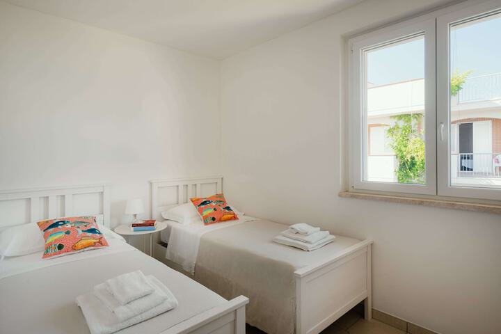 Room 30 of 94