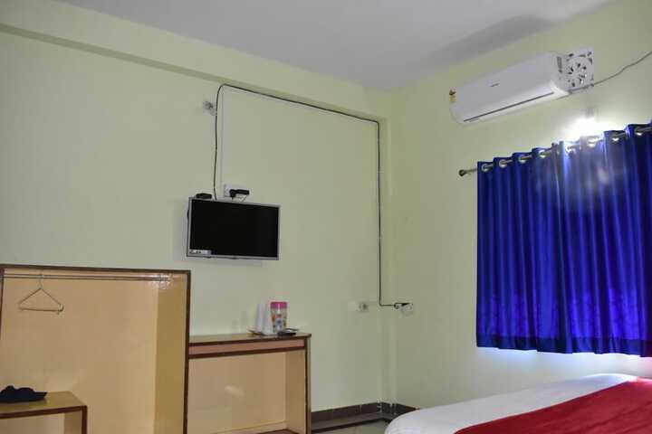 Room 13 of 14