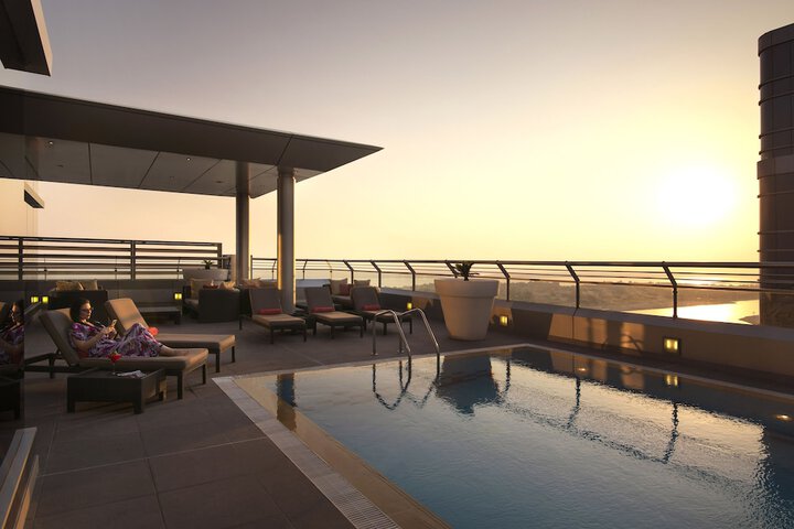 Hotel with Pool