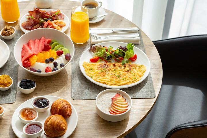 Breakfast/Coffee Service 85 of 141