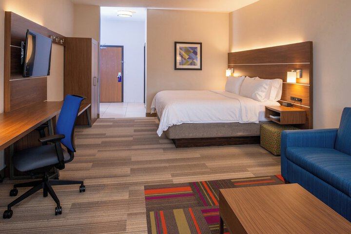Room 19 of 81