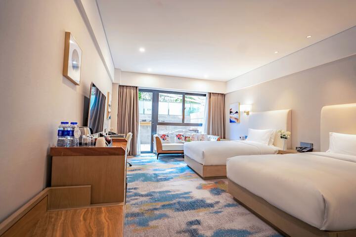 Room 30 of 131