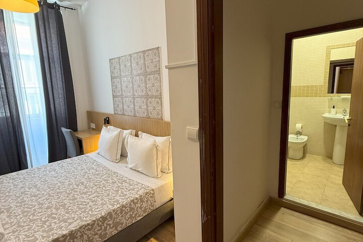 Room 75 of 157