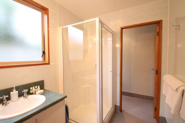 Room 35 of 46