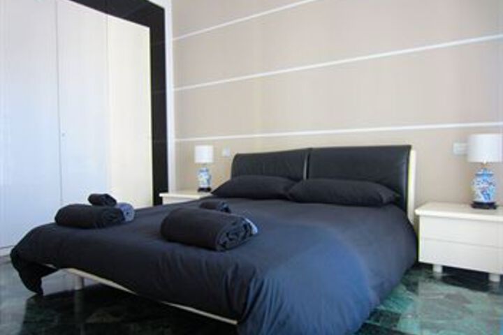 Room 22 of 80