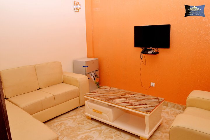 Room 21 of 42