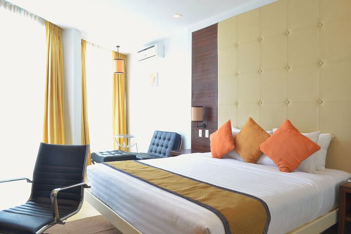 Room 4 of 36