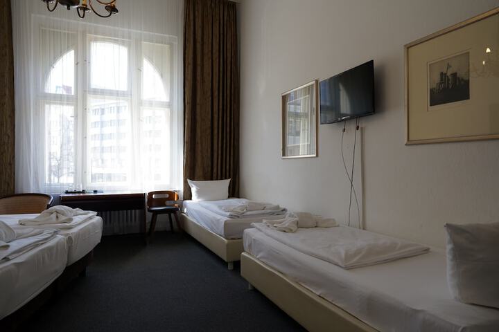 Room 29 of 69