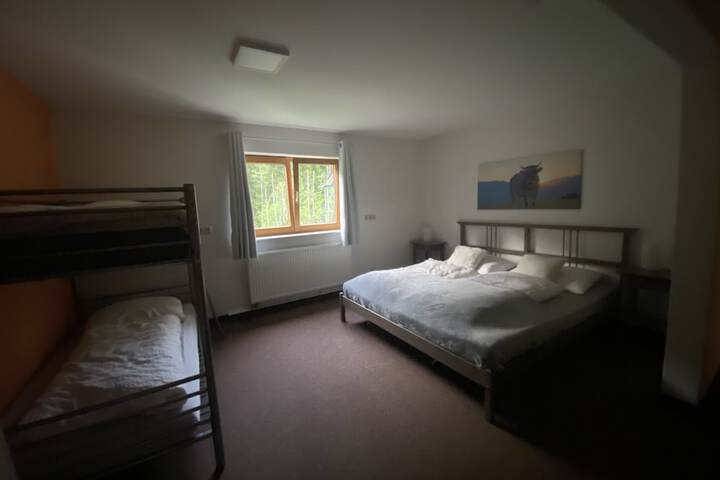 Room 25 of 97