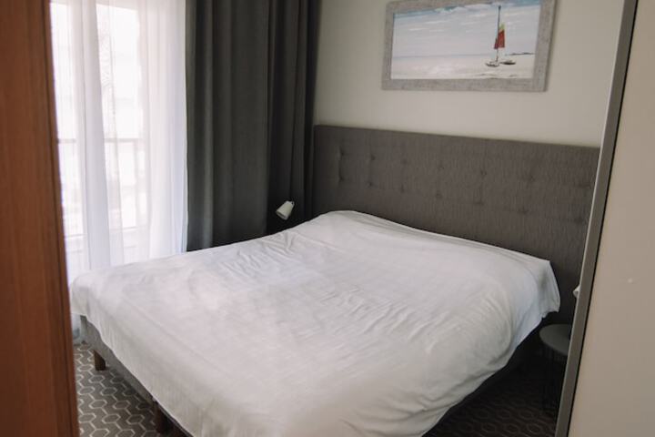 Room 6 of 36