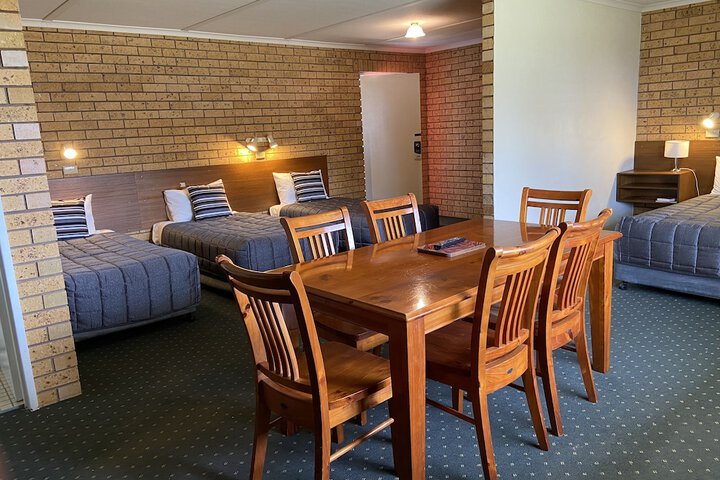 Room 14 of 60
