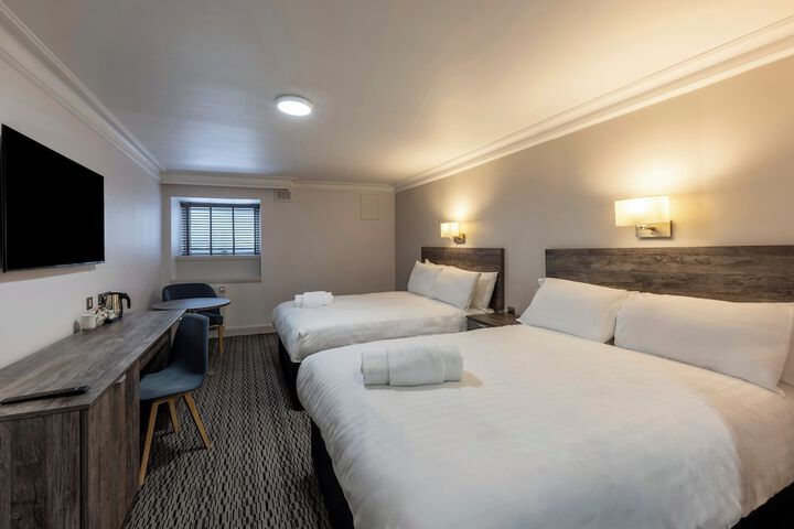 Room 16 of 63