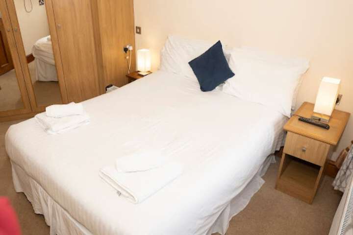 Room 3 of 49