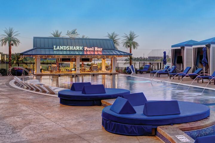 Poolside bar