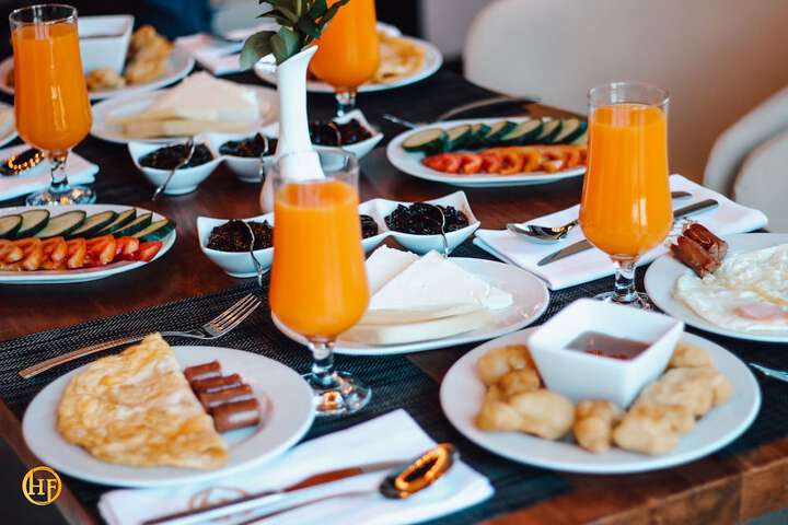 Breakfast/Coffee Service 22 of 30
