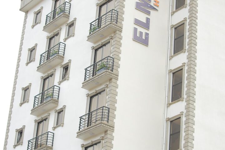 Elmos Hotel