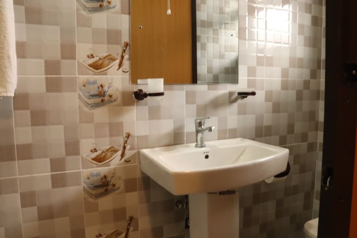Room 40 of 46