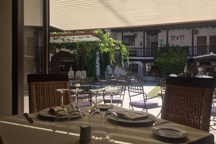 Dining 86 of 131