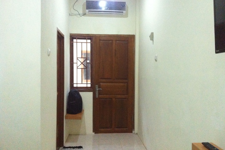 Room 15 of 27