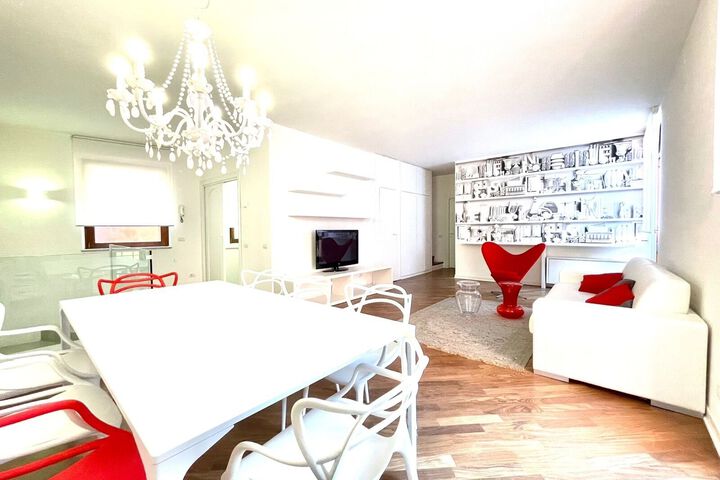 Photo of Large modern 2 storey house in the heart of Verona
