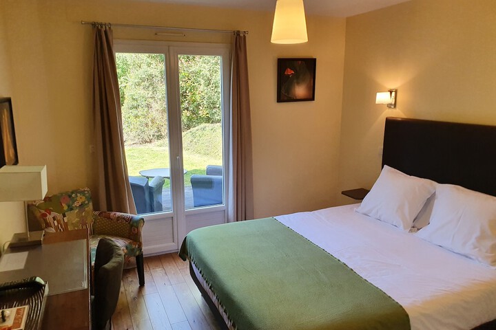 Room 6 of 39