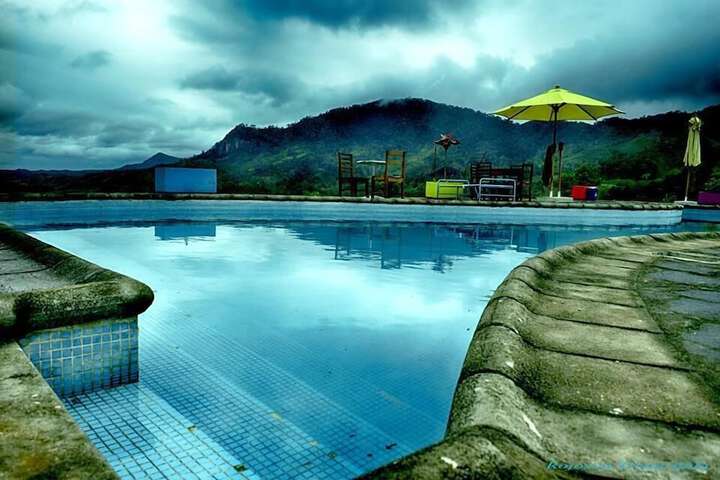 Pool 9 of 12