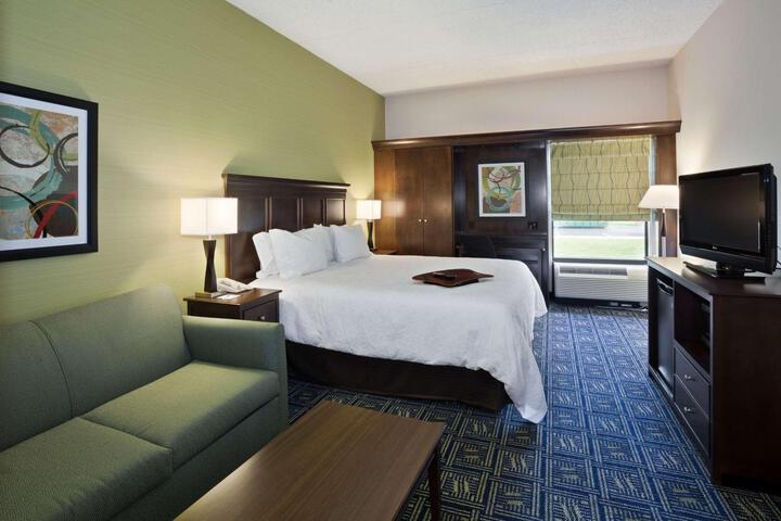 1 King Bed Study (3 of 16)