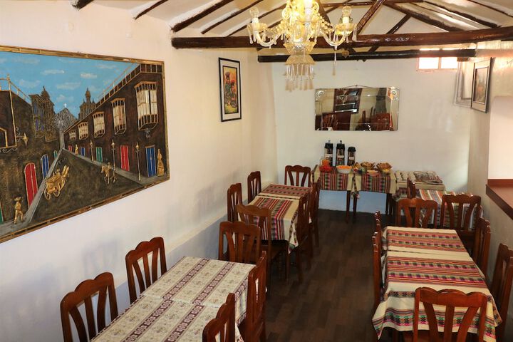 Dining 46 of 56
