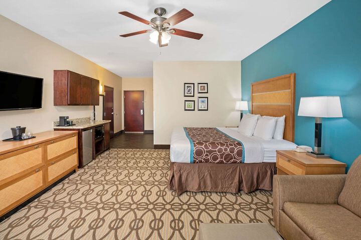Room 13 of 40