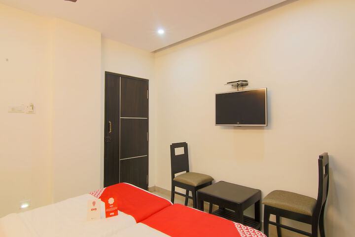 Room 13 of 24