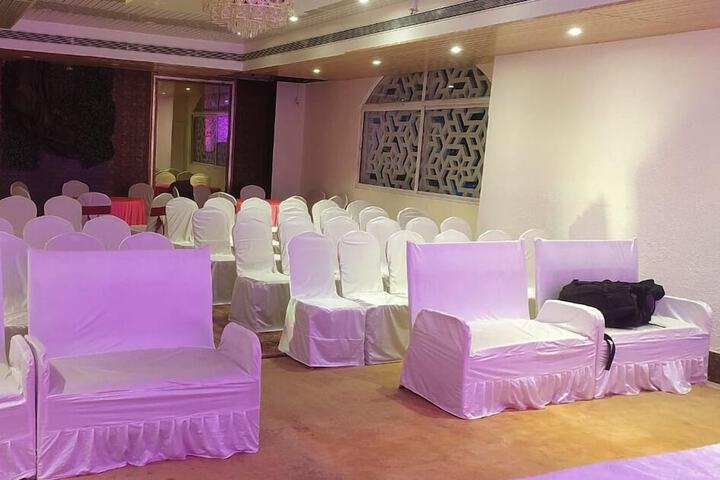 Ballroom/Hall 56 of 71